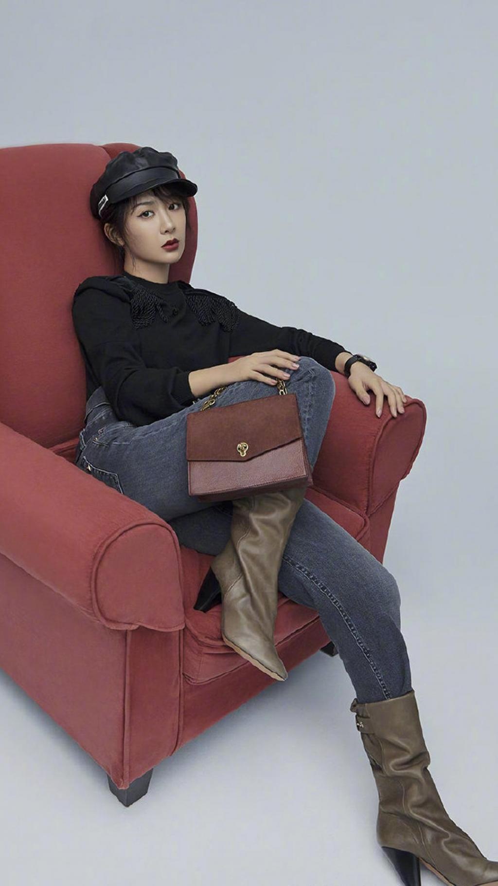 杨紫西装百褶裙