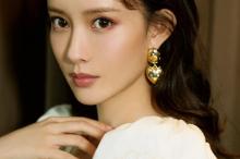 孟子义泡泡袖连衣裙性感甜美写真