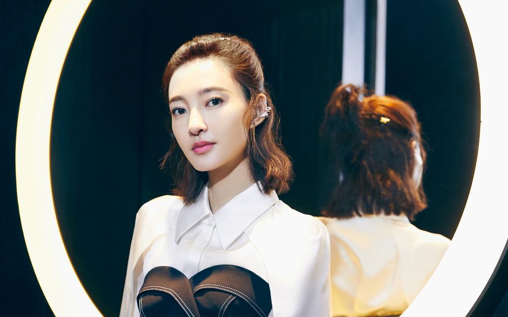 素颜女神王丽坤时尚写真