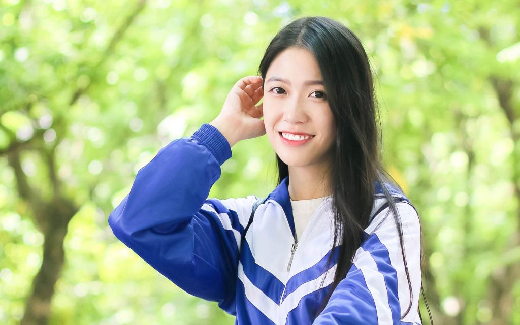 校花美女学生制服写真