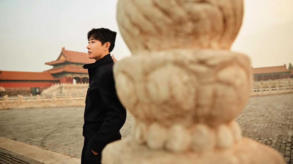 罗晋英俊帅气写真