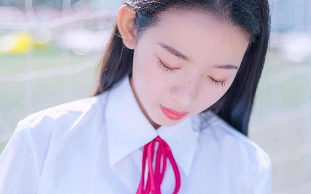 阳光校花美女学生制服写真