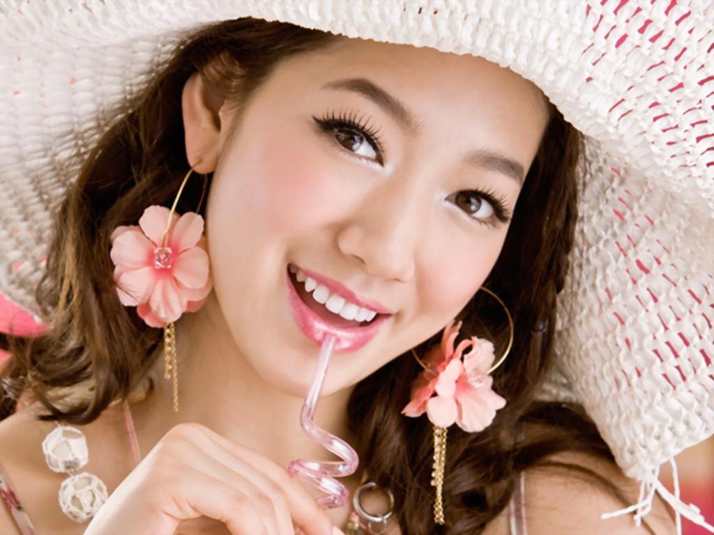 朴信惠清纯可爱写真