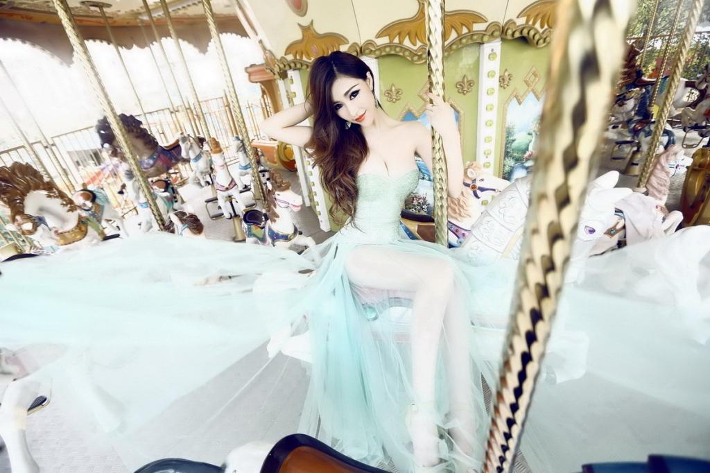 黛欣霓时尚唯美写真