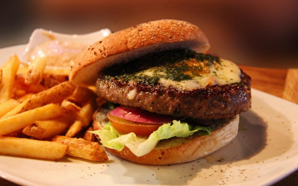 美味西餐汉堡包