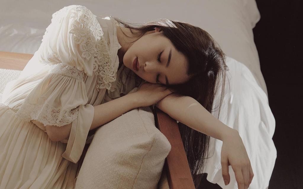 欧阳娜娜高贵典雅魅力写真