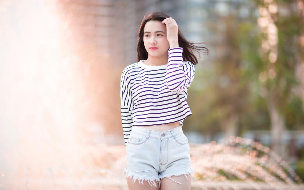 清雅自然的唯美女生