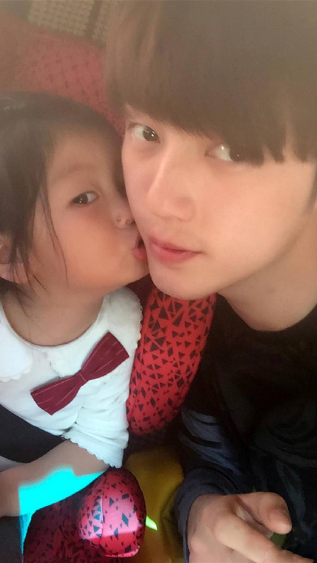 爸爸去哪儿4董大力实习父女