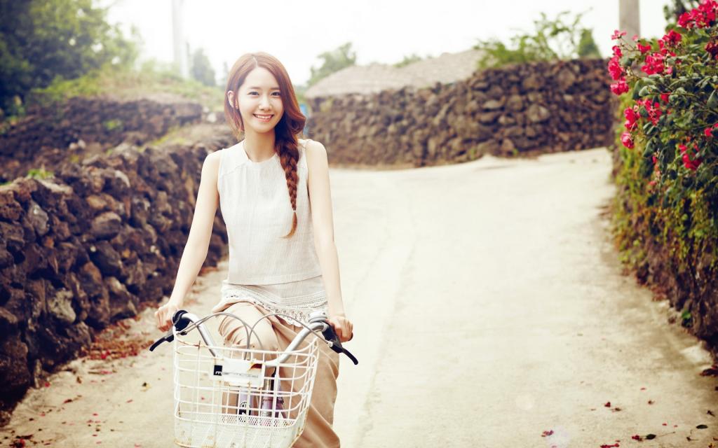 韩国清纯田园系美女林允儿