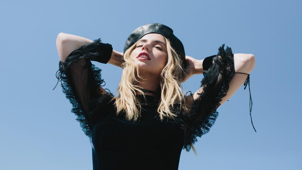 古巴美女安娜·德·阿玛斯