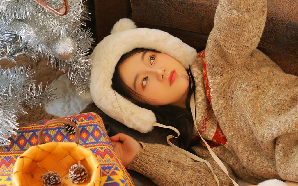 可爱美少女冬装写真