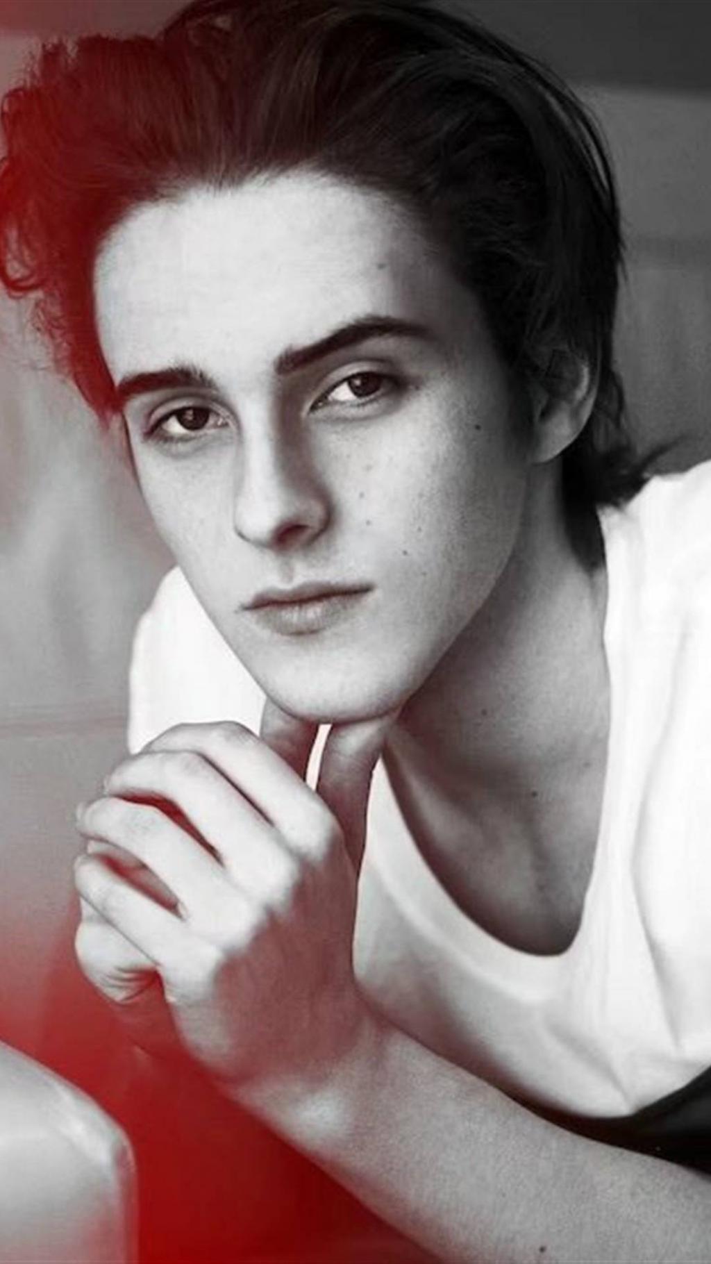 亚历克斯·沃特森写真合集