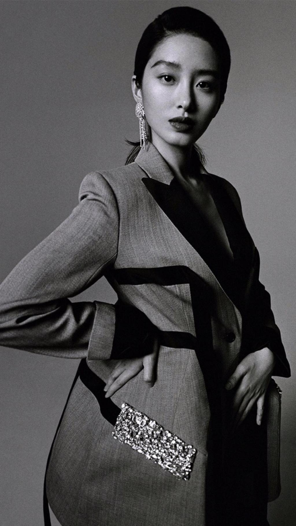 知性优雅御姐杨采钰霸气惊艳迷人写真