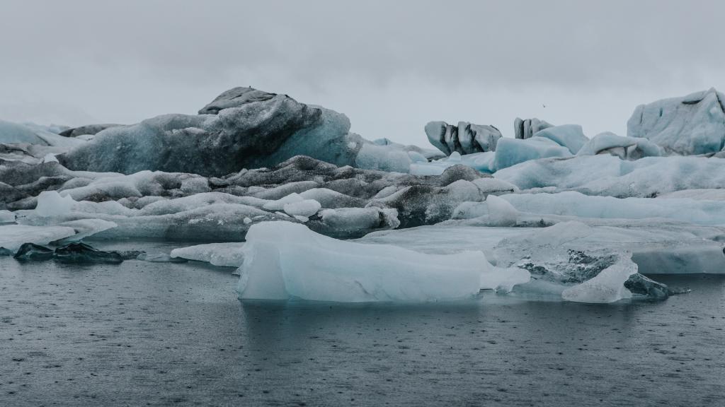 冰川是雪的宏观形态