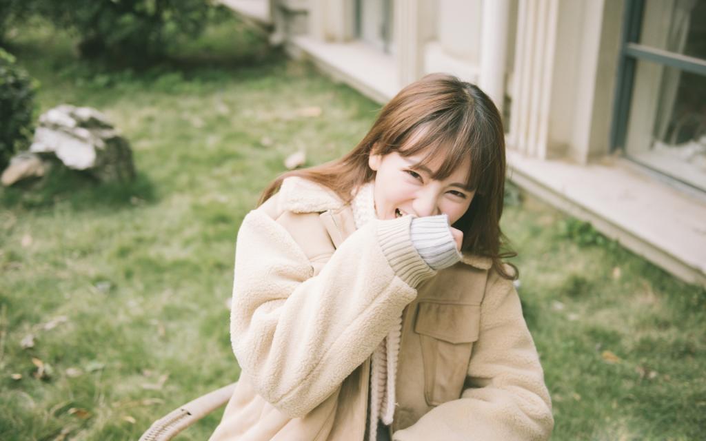 武大美女校花黄灿灿