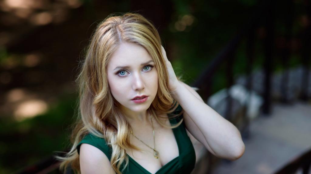 风情万种妩媚动人的美人写真