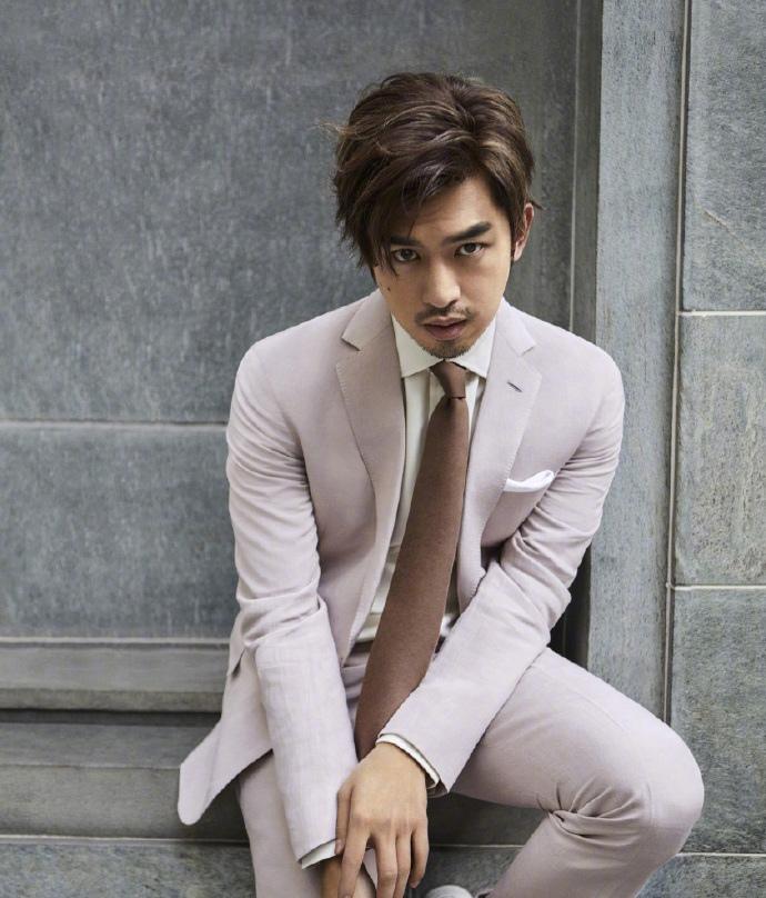 陈柏霖成熟杂志写真