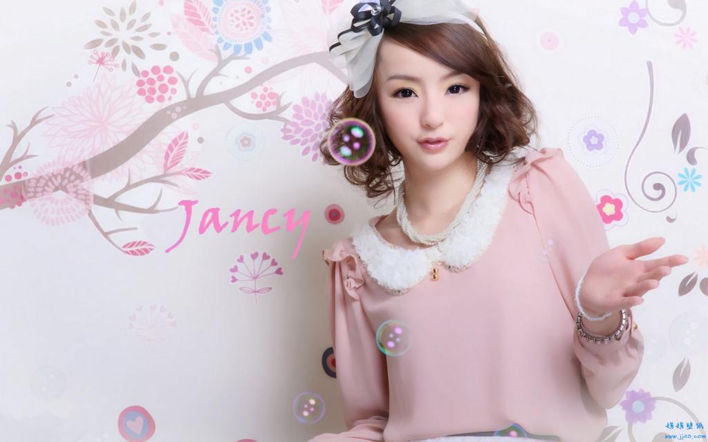 公主般的美丽女孩-黄诗思