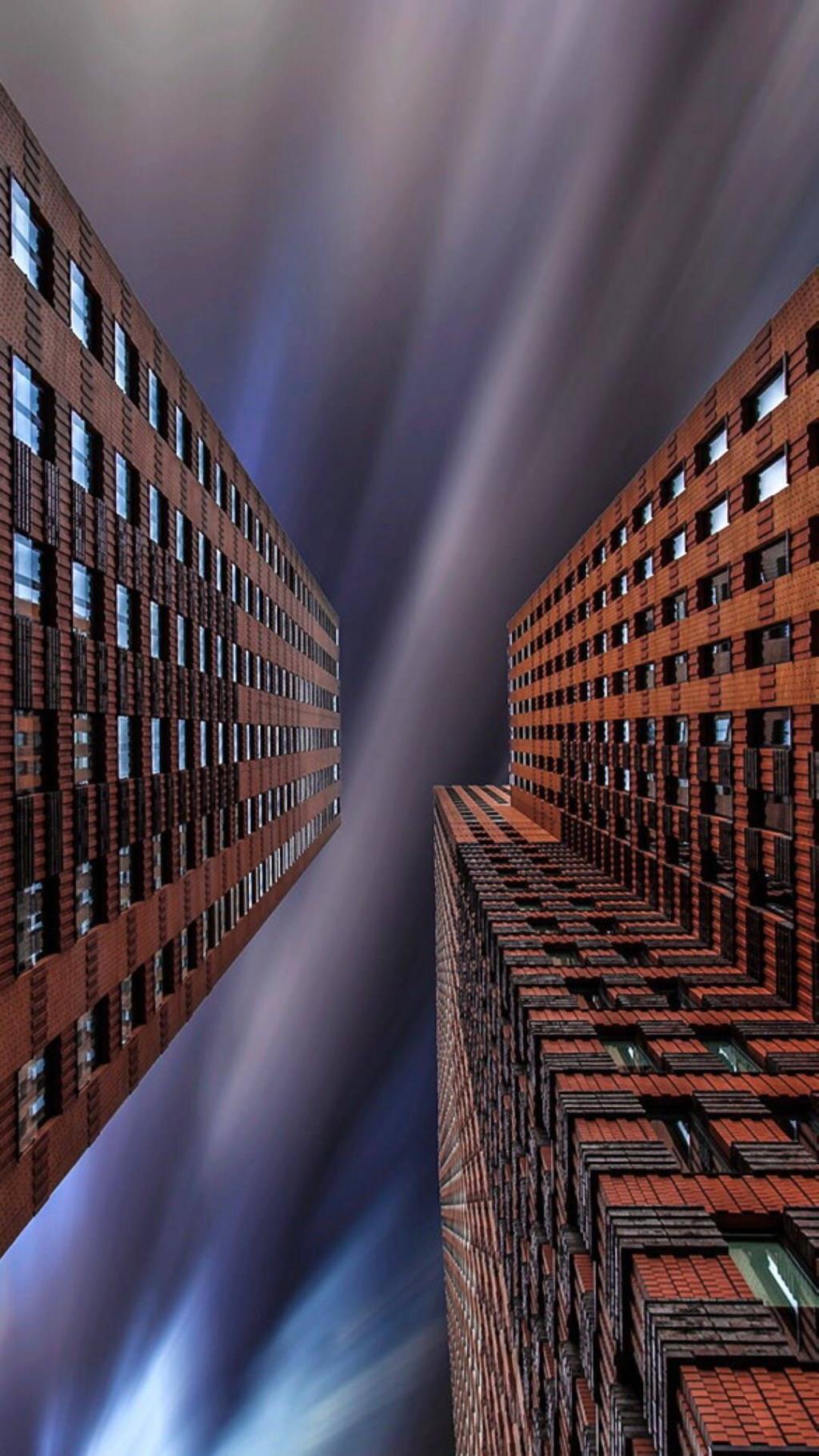 城市高楼对称之美