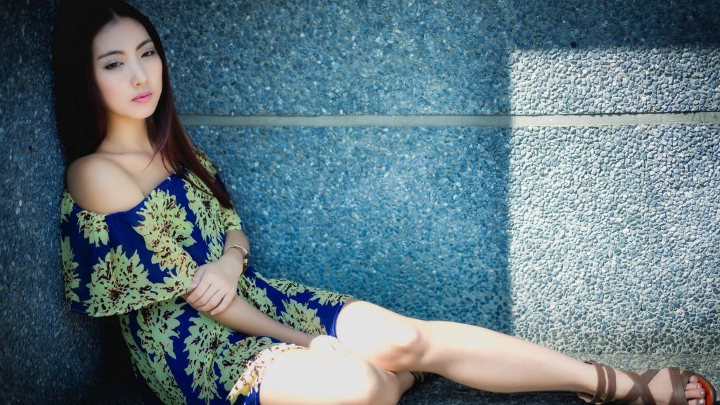 清纯养眼辣妹居家写真