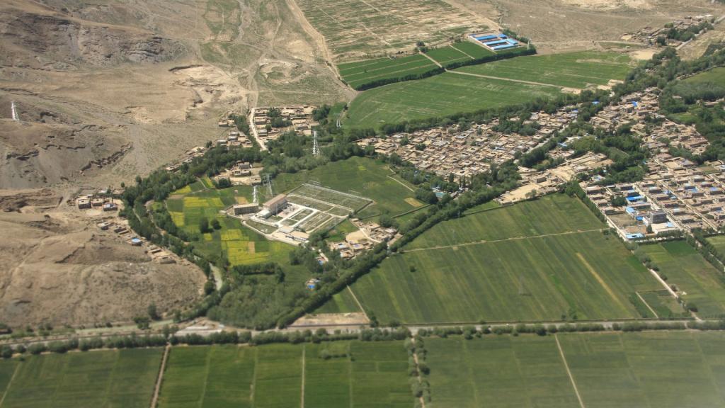 俯视西藏拉萨风景