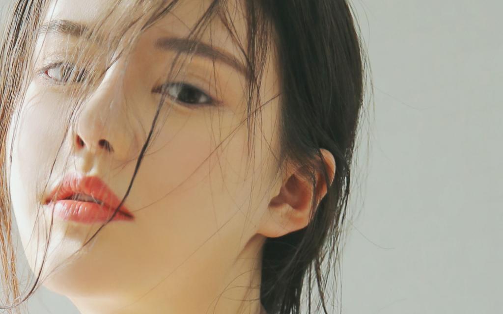 白皙水嫩性感美女私房