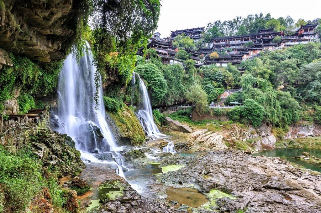 最热门旅游景点湖南芙蓉镇
