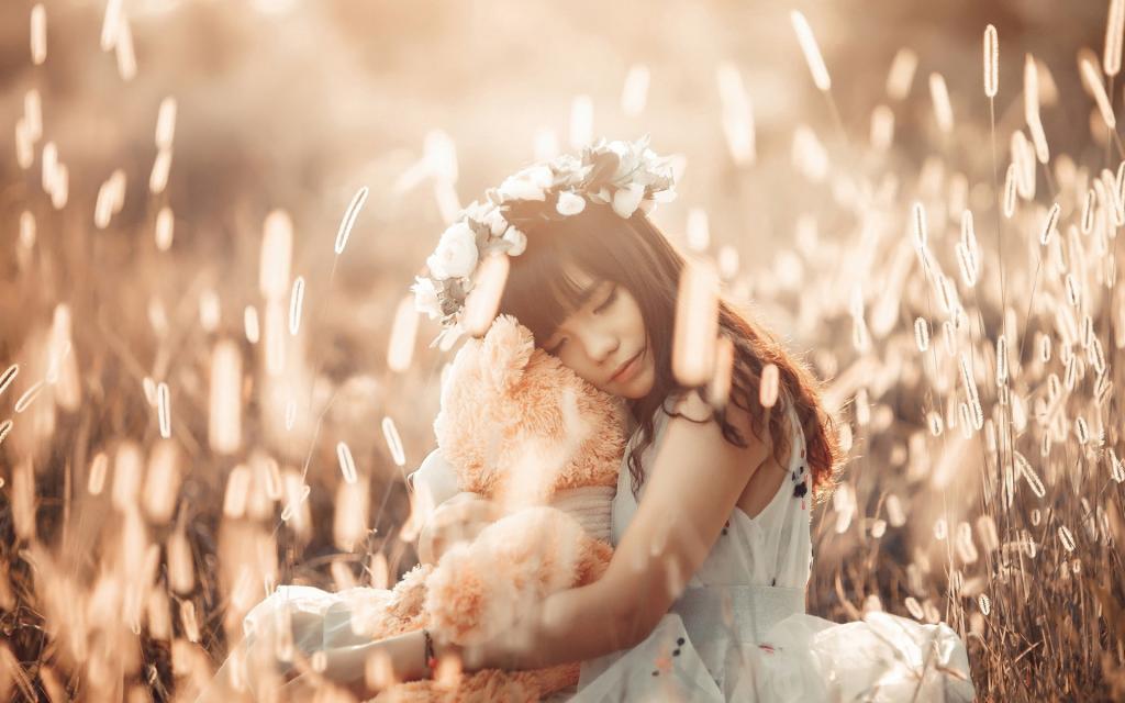 每个女生都有过一只泰迪熊