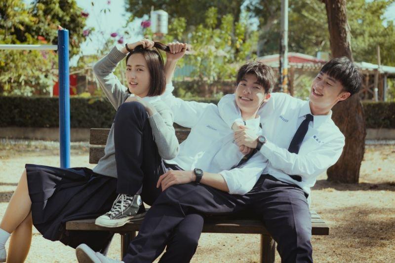 爱情奇幻剧《想见你》