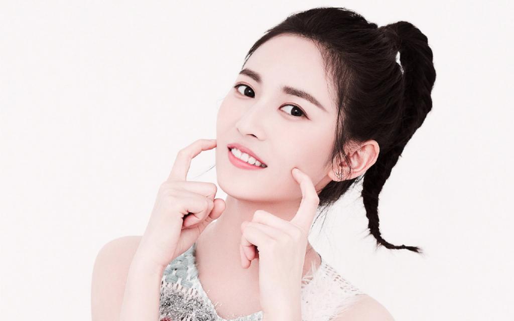 唐嫣旗下艺人陈钰琪