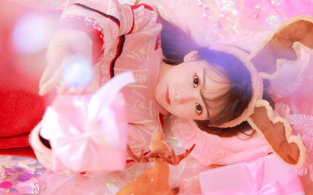 性感美女圣诞主题摄影写真