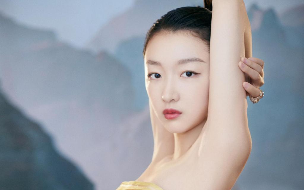 周冬雨性感灵动美丽动人写真