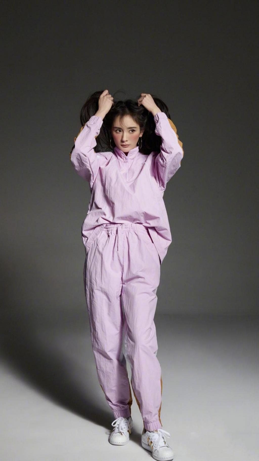 妩媚知性成熟女神杨幂迷人写真