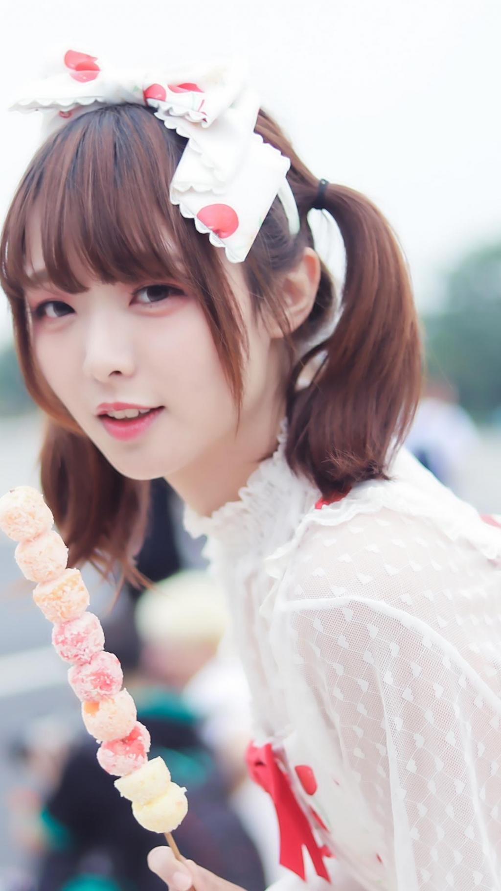 甜美清纯萌妹洛丽塔写真