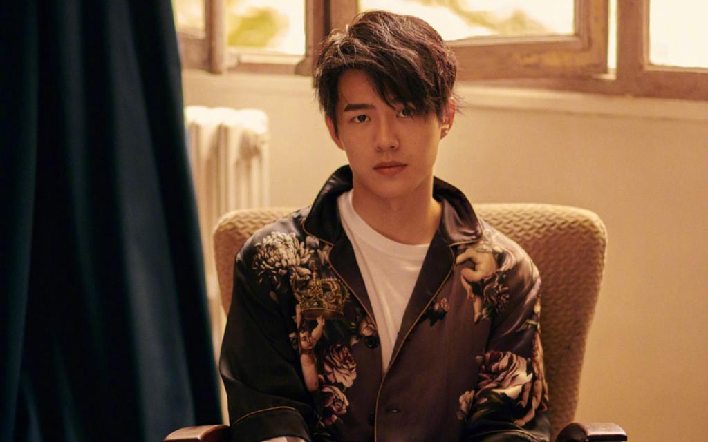 小鲜肉刘昊然帅气时尚写真