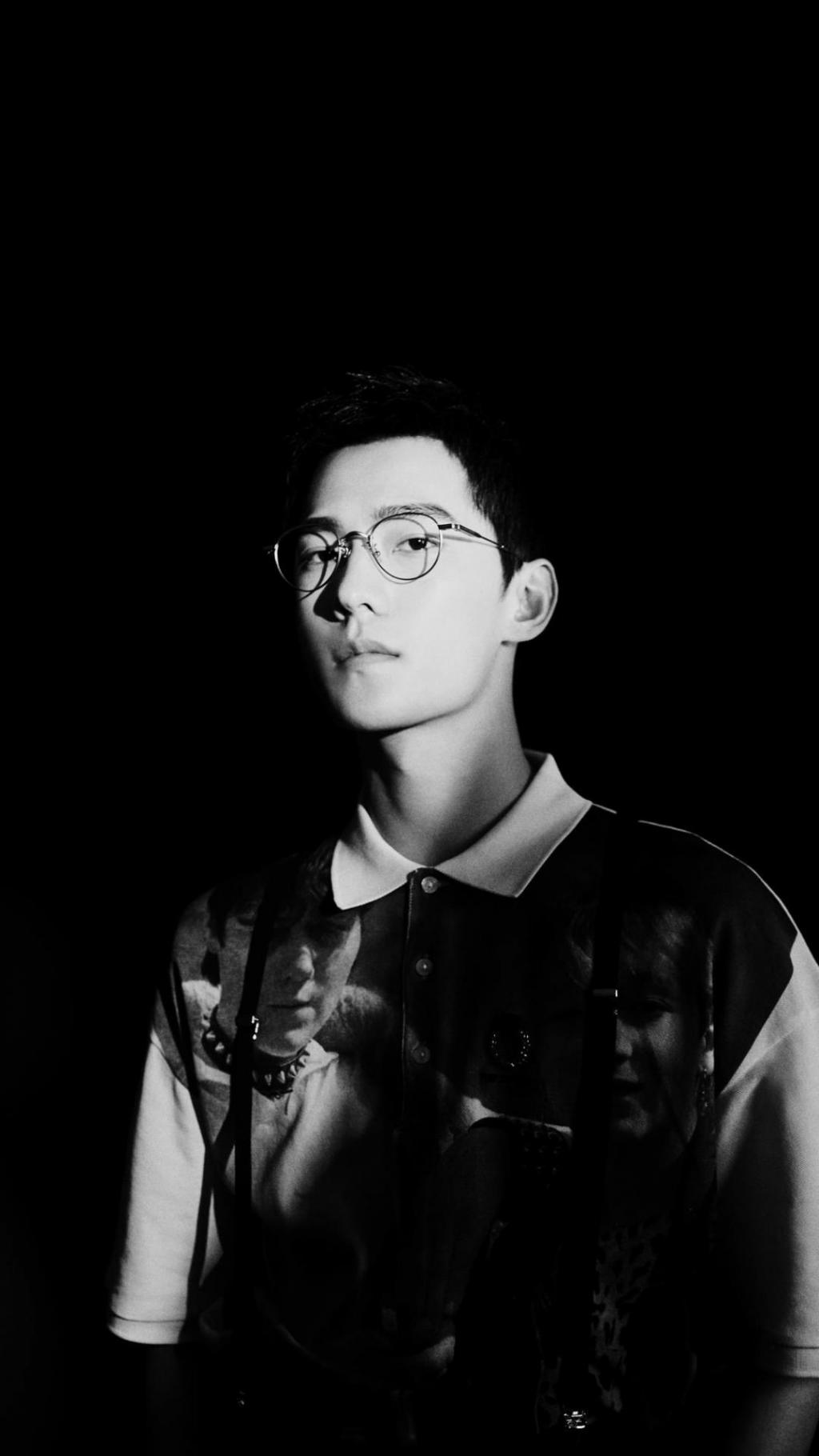 杨洋时尚帅气个性写真