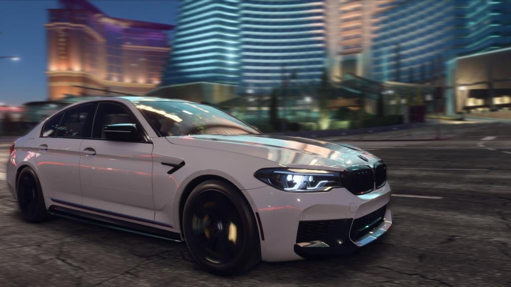 优雅高端宝马M5跑车