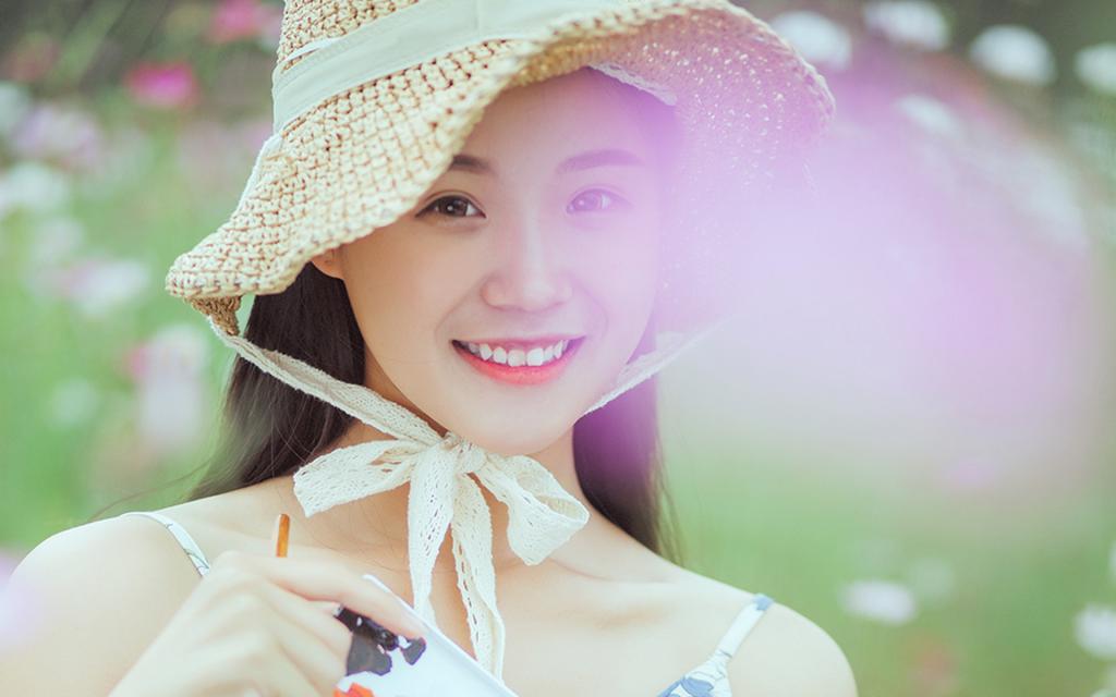 戴草帽的文艺美女写真
