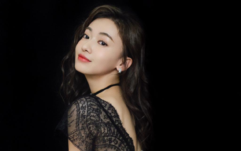 清新魅力吴谨言