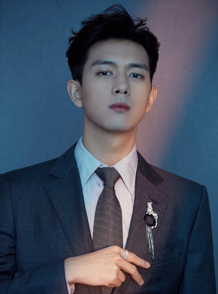 李现时尚帅气诱人写真