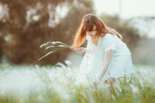 身姿婀娜气质优雅的女生