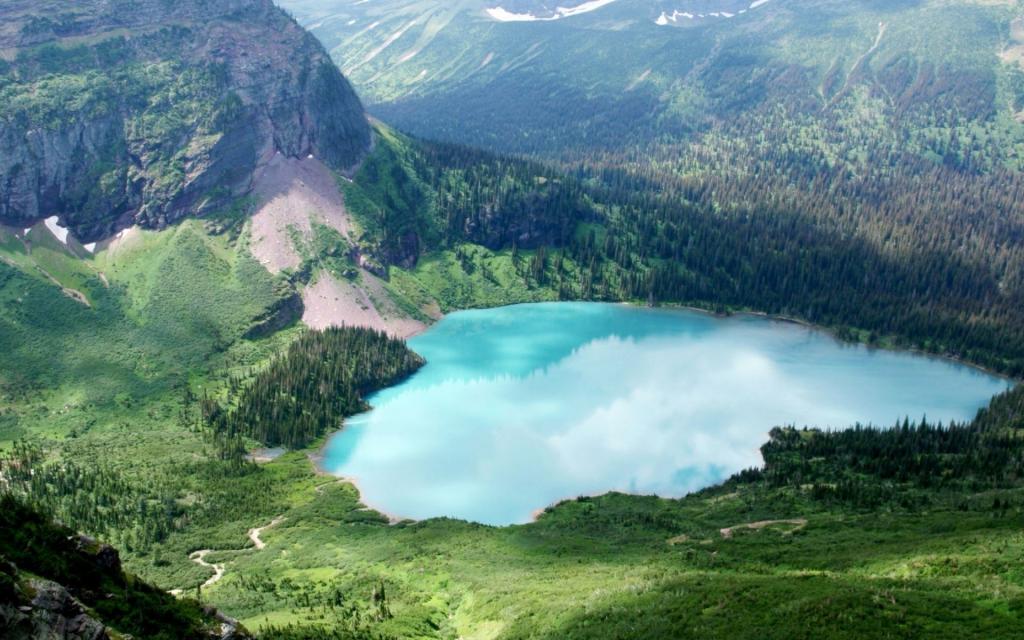 美国俄勒冈州火山湖蓝湖