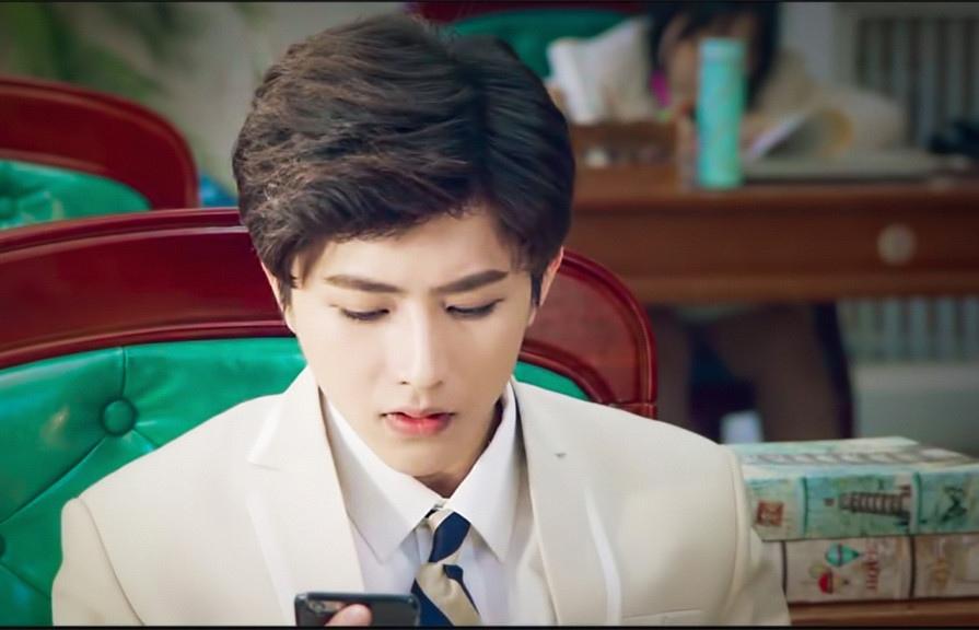 呆萌帅气的蔡徐坤