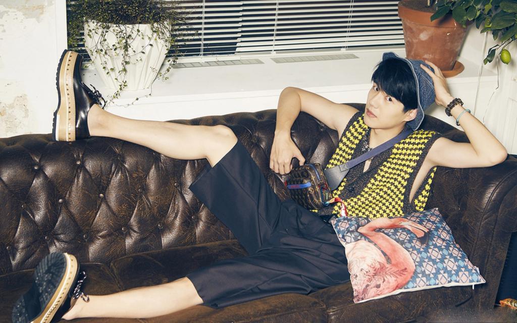 俊朗的大男孩刘昊然