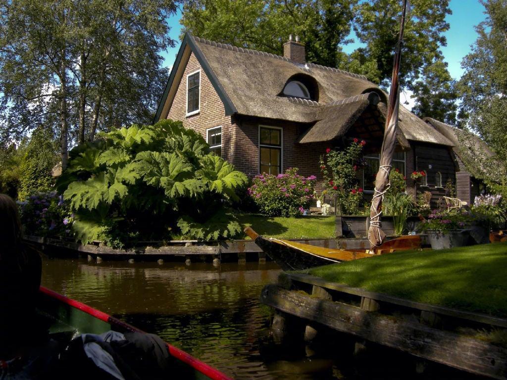 荷兰羊角村迷人小镇风情写真