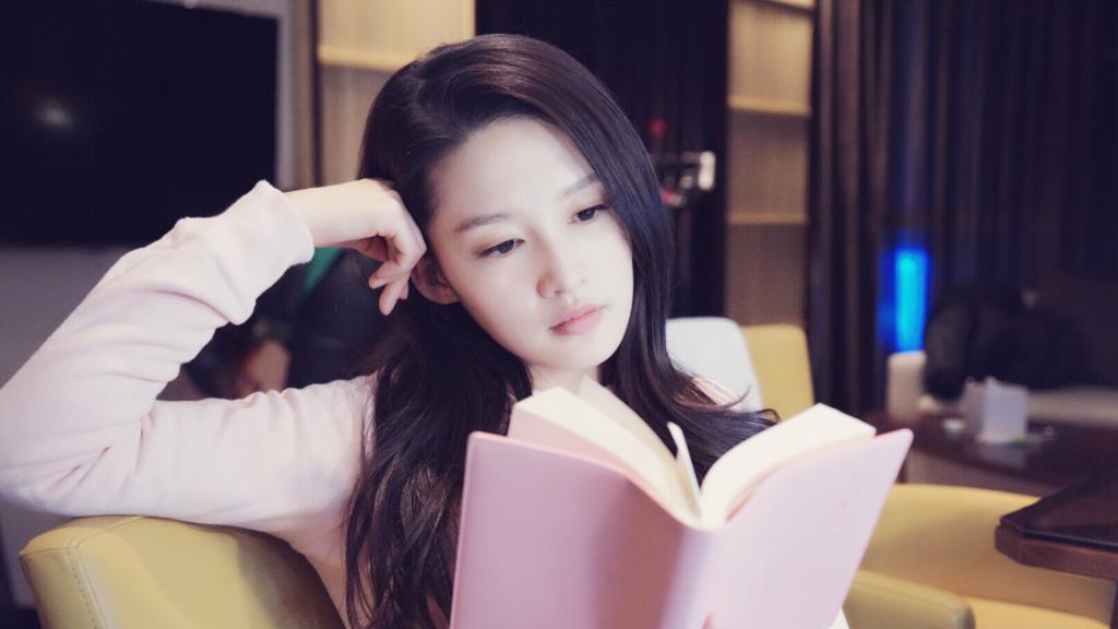 清纯甜美女神李沁