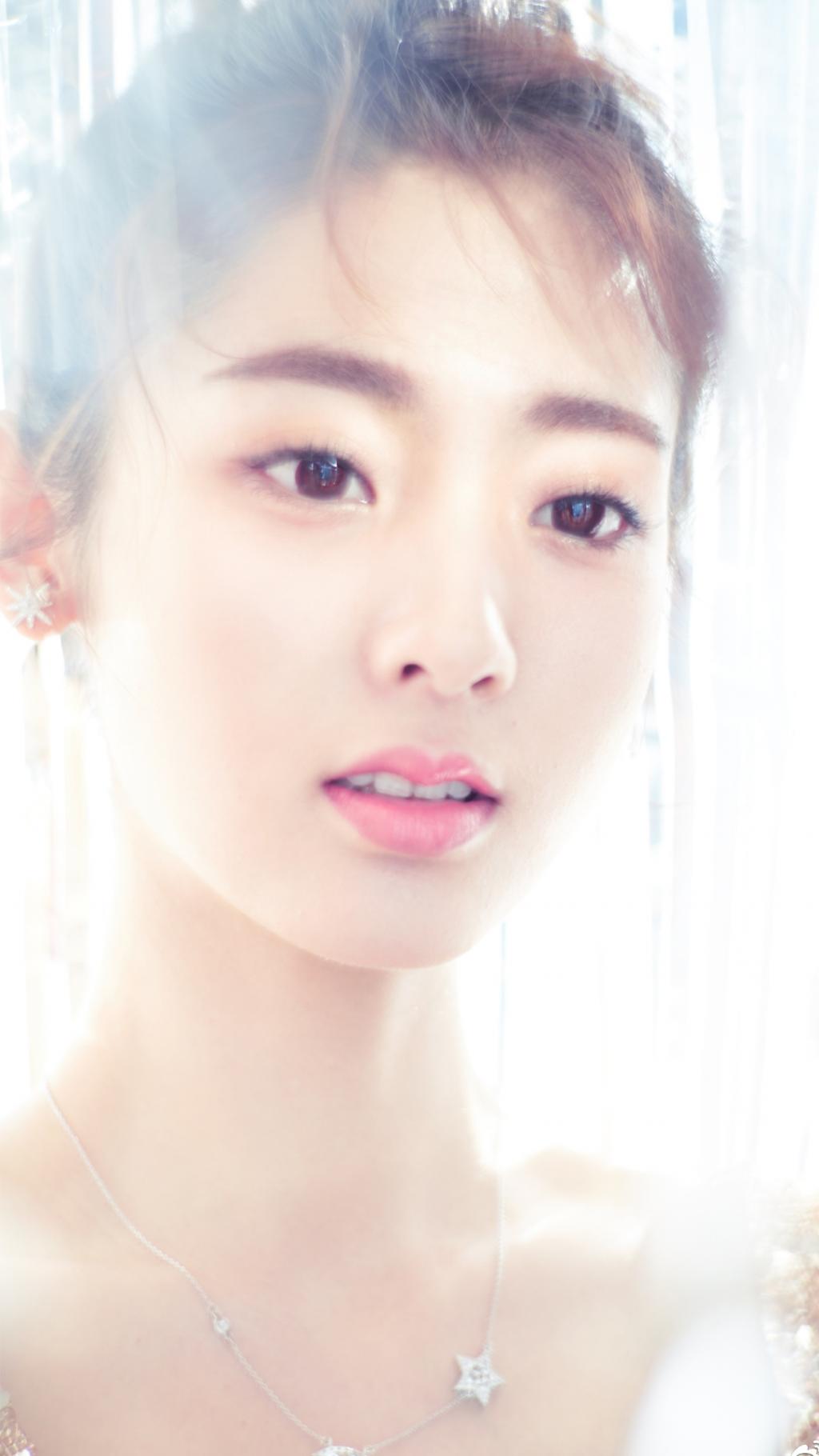 邢菲仙气十足迷人写真