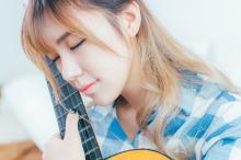 温婉迷人的女孩私房写真