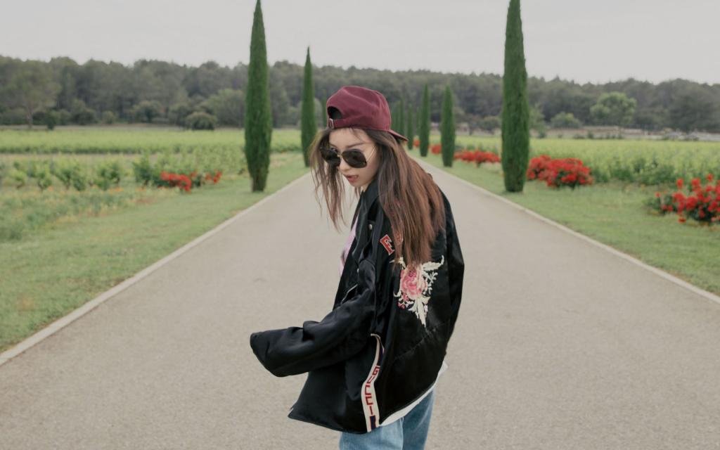 美女倪妮户外写真