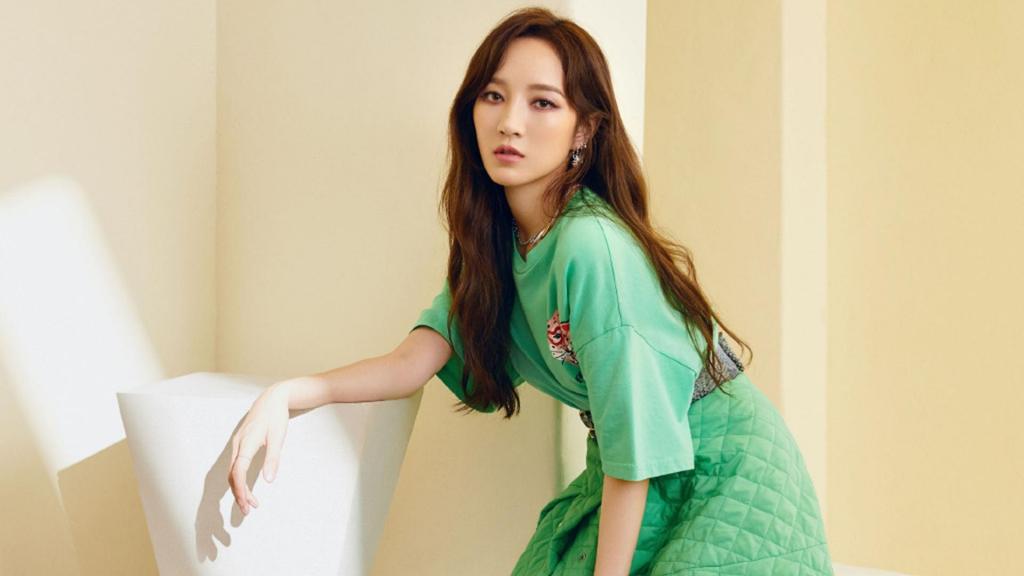 时尚靓丽美女孟佳个人魅力写真